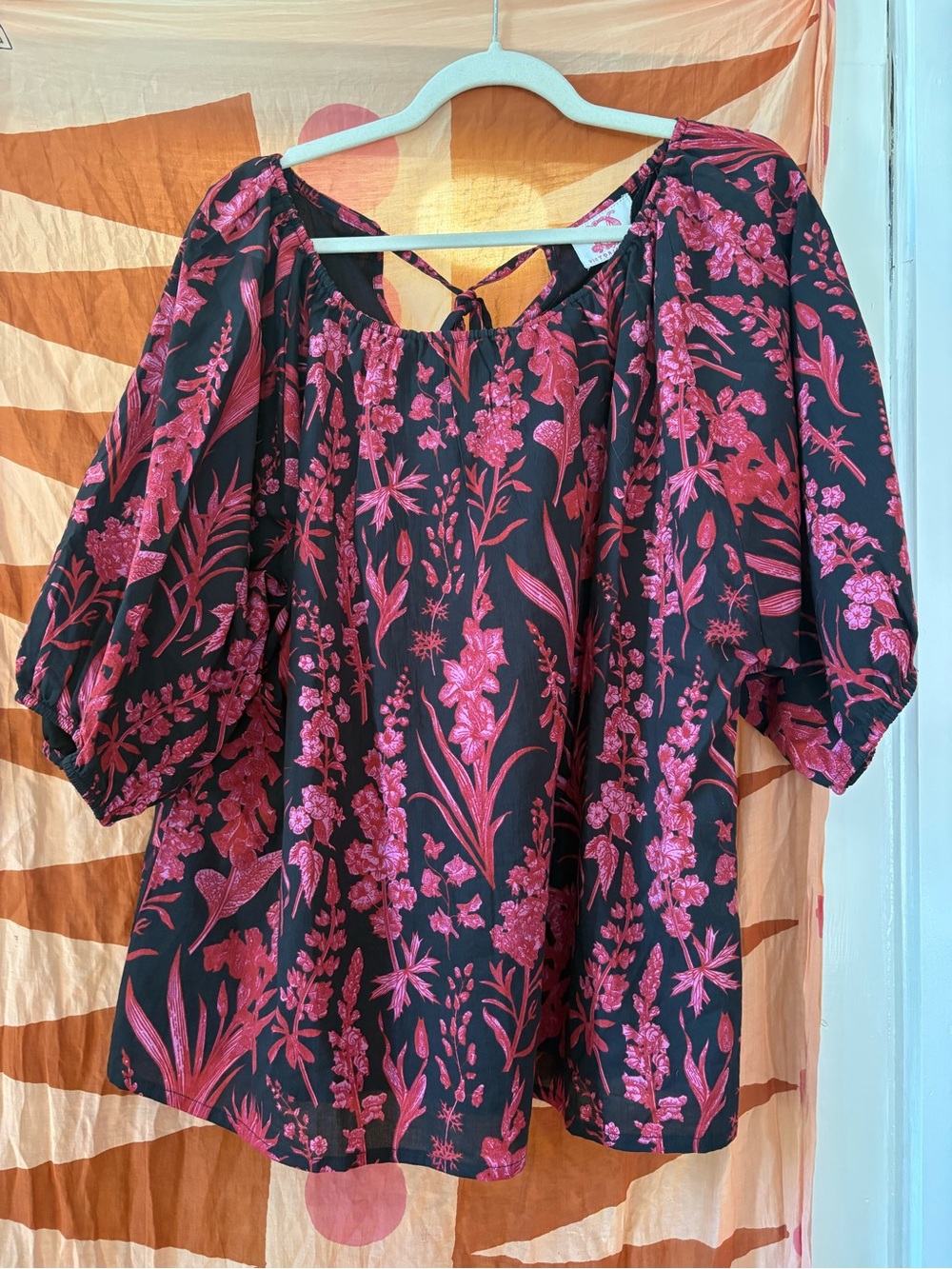 NWT Victoria Dunn Black Top with Pink Floral Print and Puff Sleeves